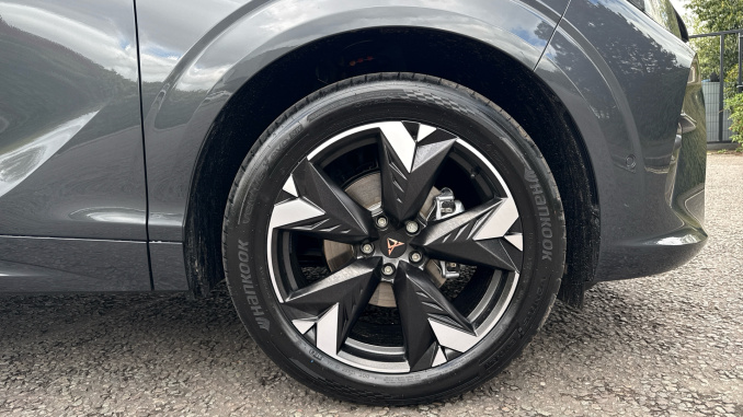 CUPRA Terramar 1.5 eTSI 150 V2 5dr DSG Petrol Hatchback - Image 5
